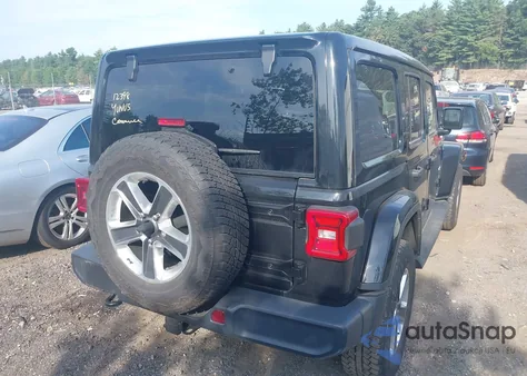 2020 Jeep Wrangler Unlimited Sahara 4X4 z USA, uszkodzony, nr VIN 1C4HJXEN9LW102119